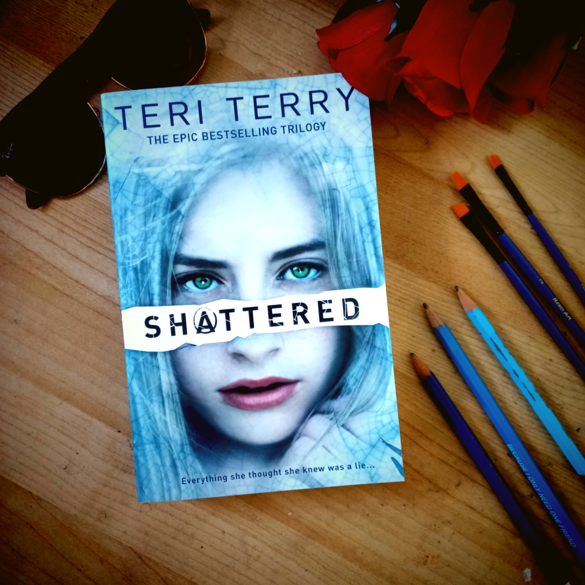 Speedrun A Review Of Shattered By Teri Terry Amy Rosenfeldt
